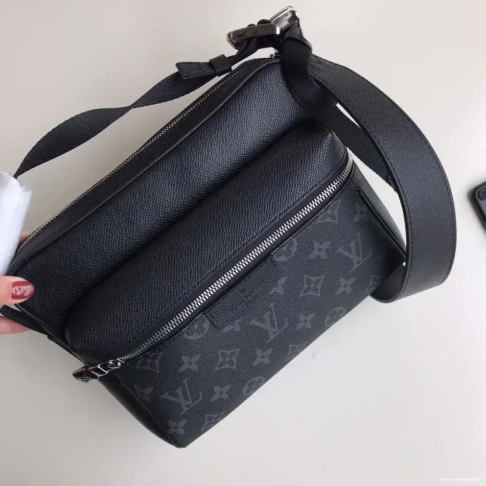 FS CHEAP Louis Vuitton Messenger 0529